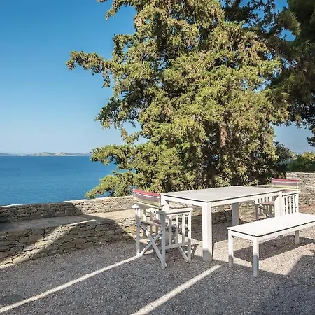 Mourtia La0414 Atheato