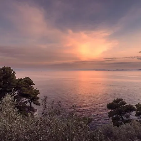 Villa Mourtia La0414