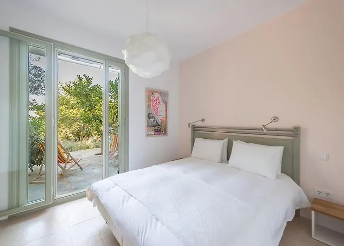 Mourtia La0414 Atheato