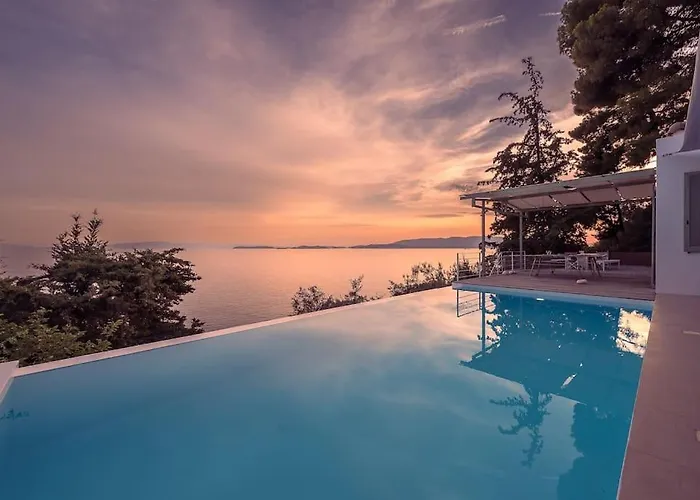 Mourtia La0414 Willa Atheato